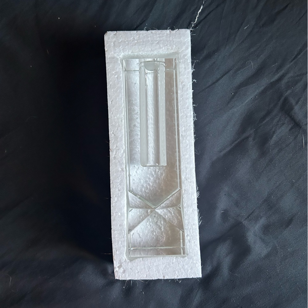 Judie’s Crystal Flower Vase